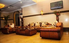 D Palms Airport Hotel